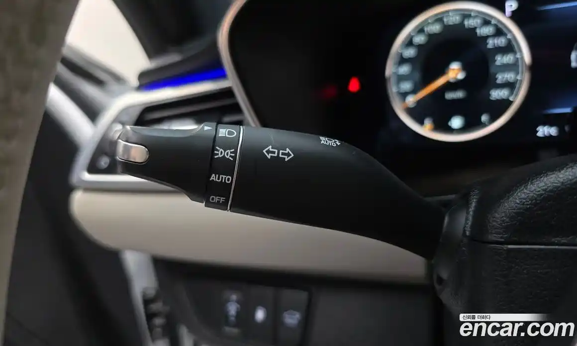 Genesis G70 2022 2.0 гидро, фото 16