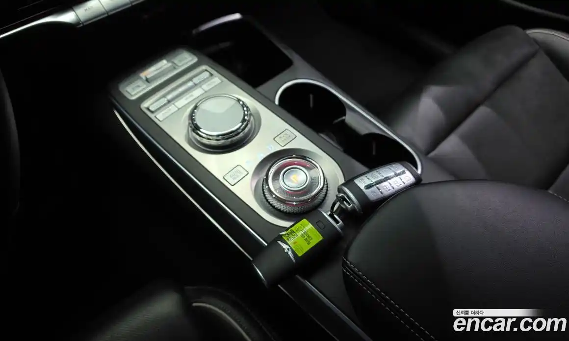 Genesis GV70 2022 2.5 гидро, фото 12
