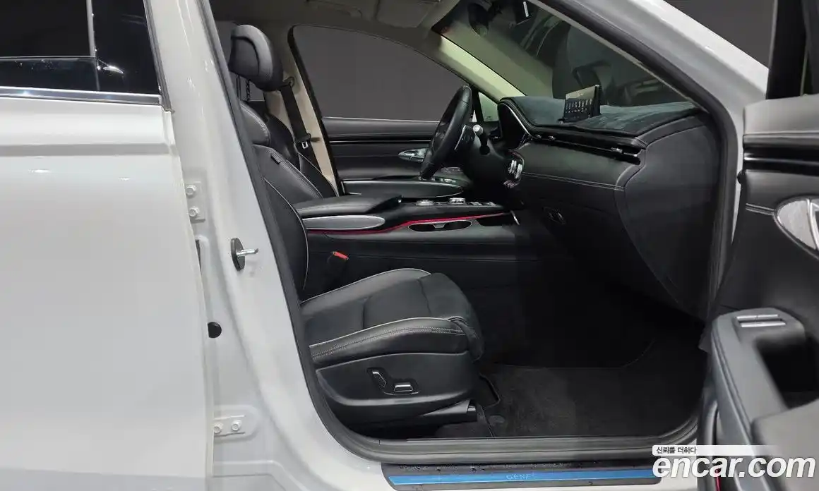 Genesis GV70 2022 2.5 гидро, фото 16