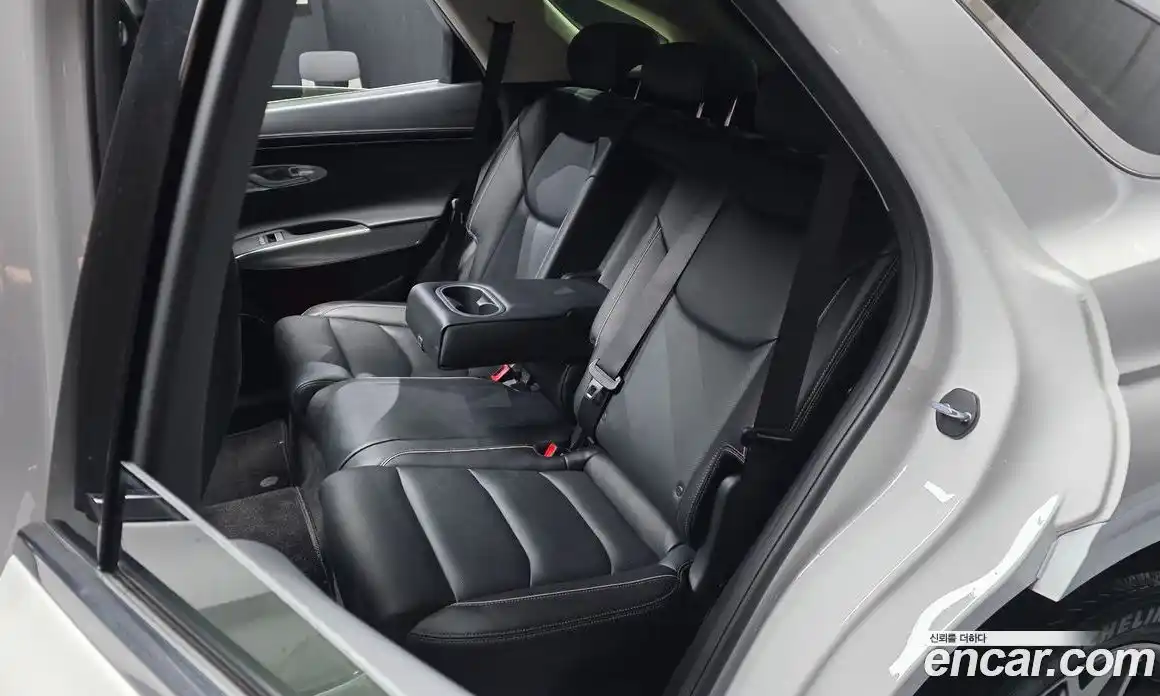Genesis GV70 2022 2.5 гидро, фото 18