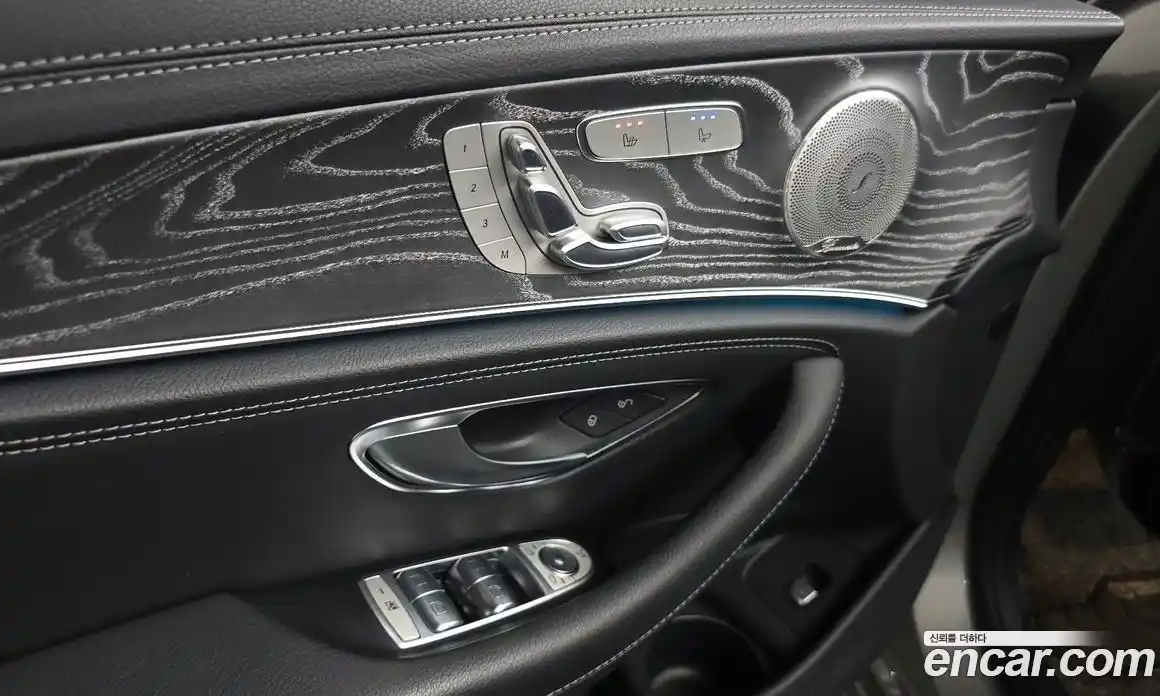 Mercedes-Benz E-Class 2022 2.0 автомат (гидро), фото 13