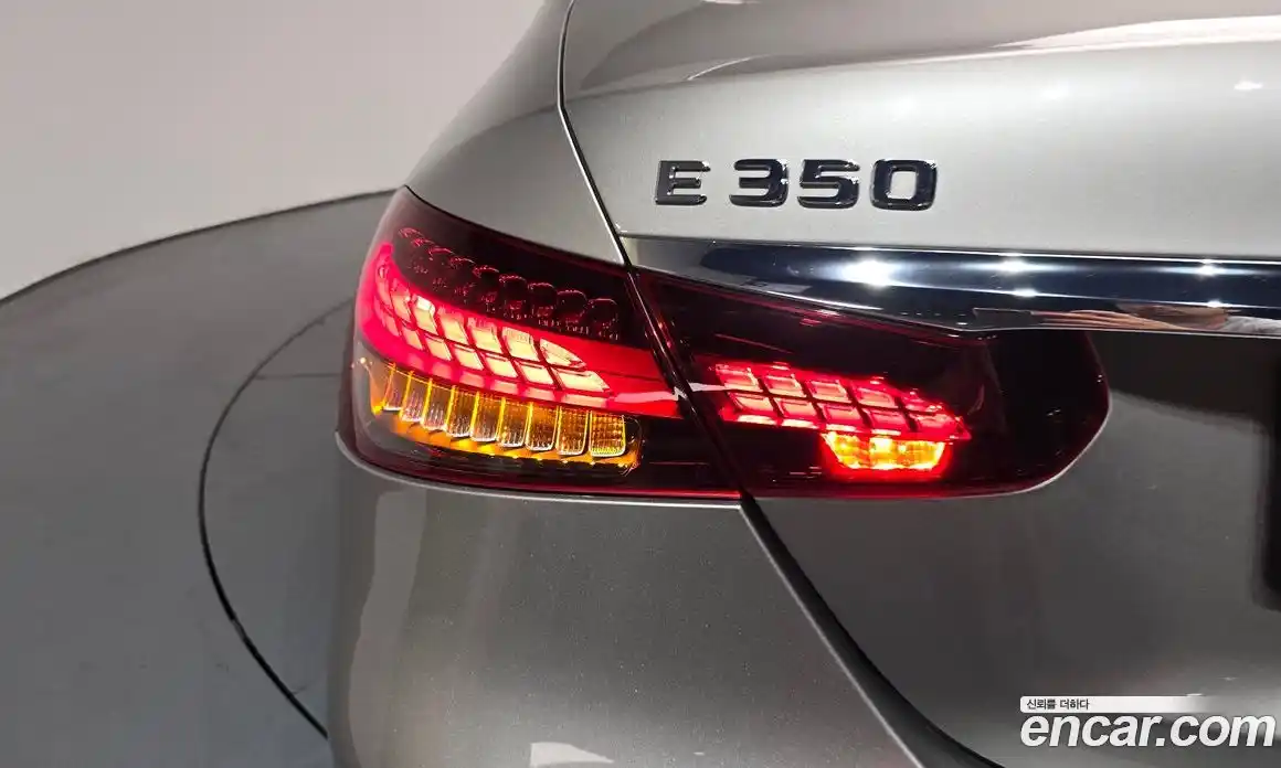 Mercedes-Benz E-Class 2022 2.0 автомат (гидро), фото 8
