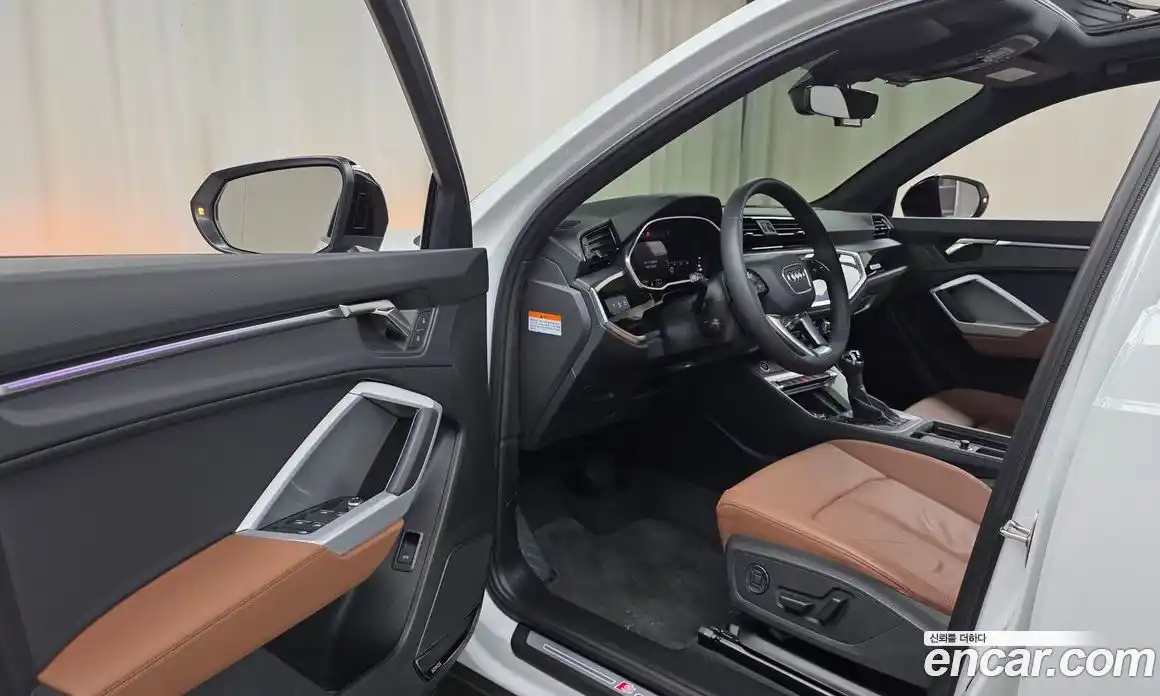 Audi Q3 2025 2.0 автомат (гидро), фото 13