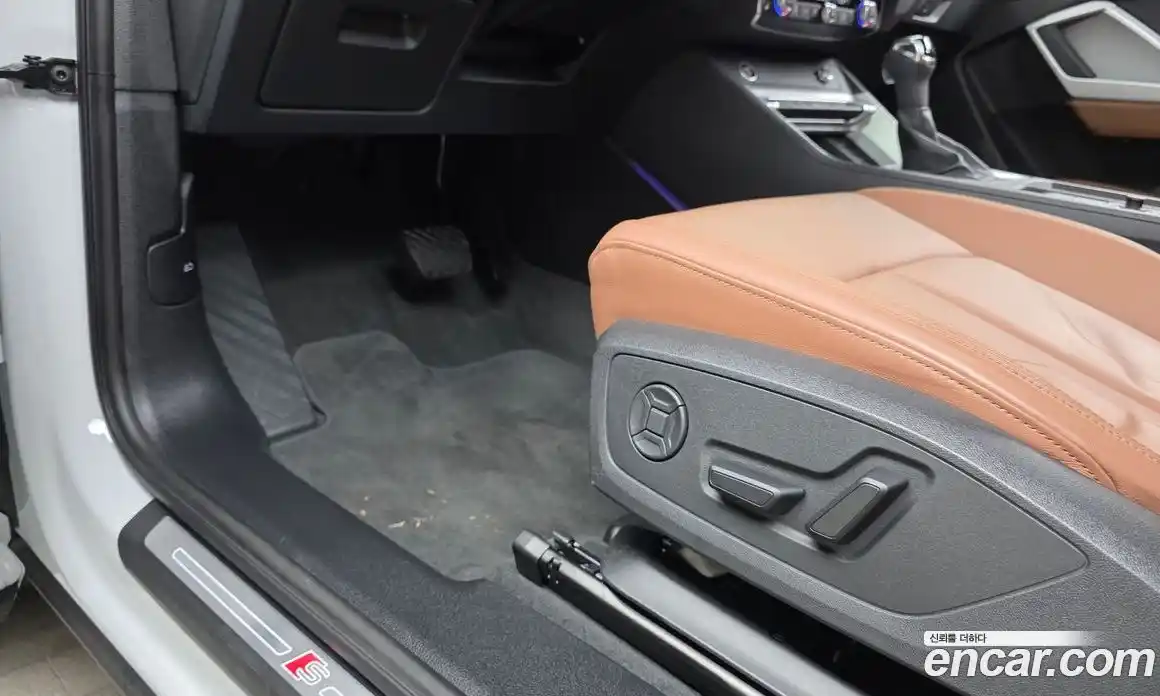 Audi Q3 2025 2.0 автомат (гидро), фото 23