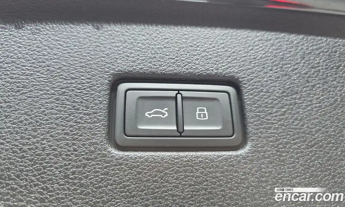Audi Q8 2023 3.0 автомат (гидро), фото 20