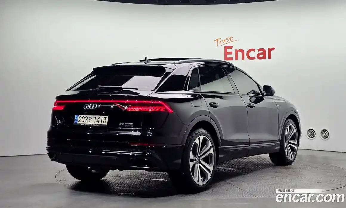 Audi Q8 2023 3.0 автомат (гидро), фото 2