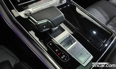 Audi Q8 2023 3.0 автомат (гидро), миниатюра 9