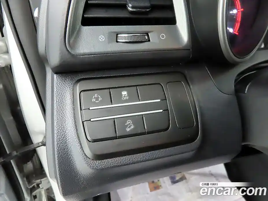 SsangYong TIBOLI 2018 1.6 автомат (гидро), фото 14