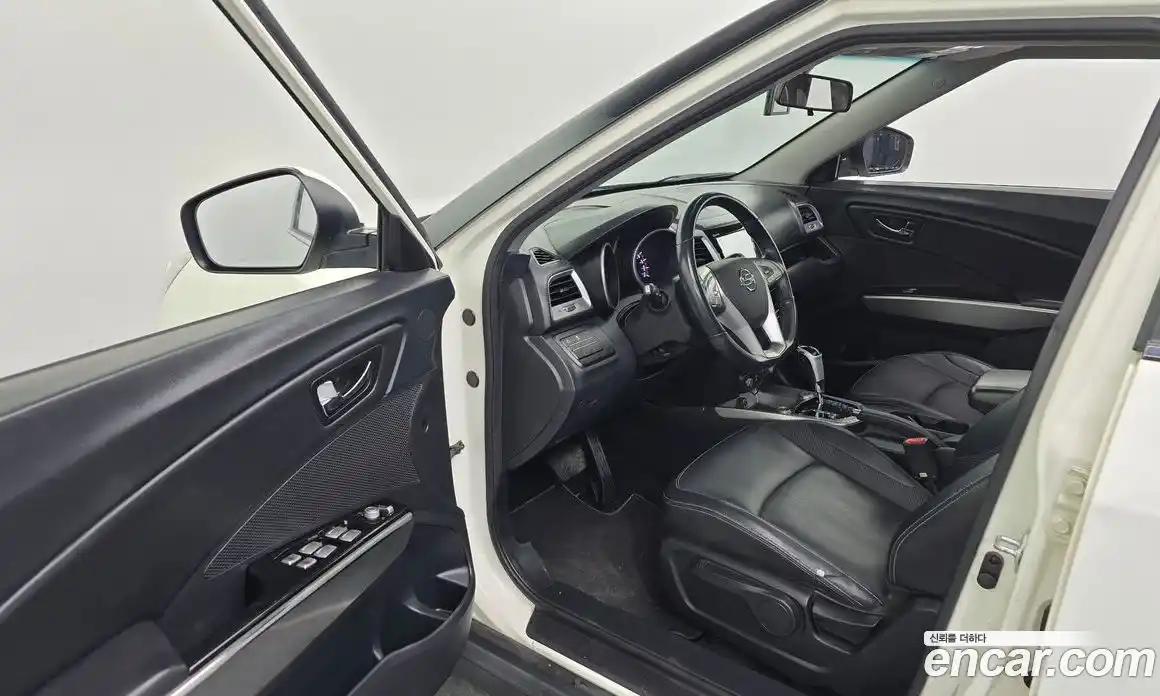 SsangYong TIBOLI 2015 1.6 автомат (гидро), фото 13