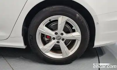 Audi A6 2020 2.0 автомат (гидро), миниатюра 7