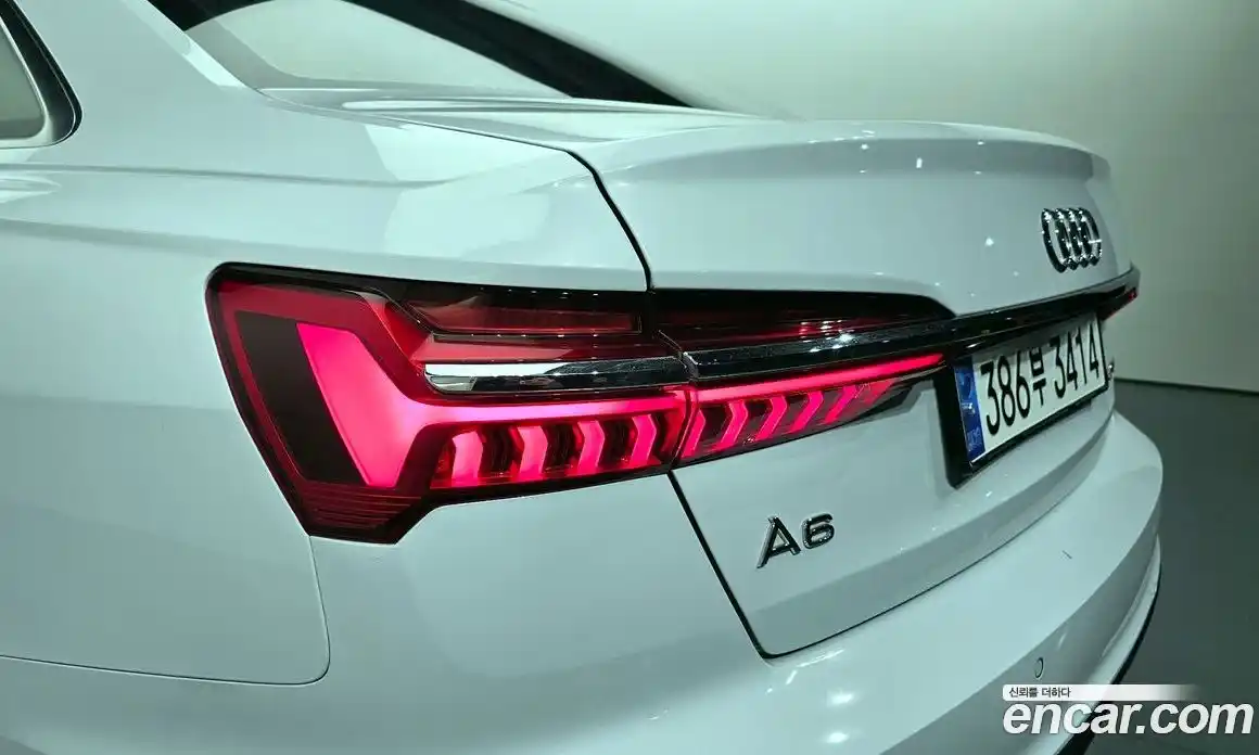 Audi A6 2020 2.0 автомат (гидро), фото 9