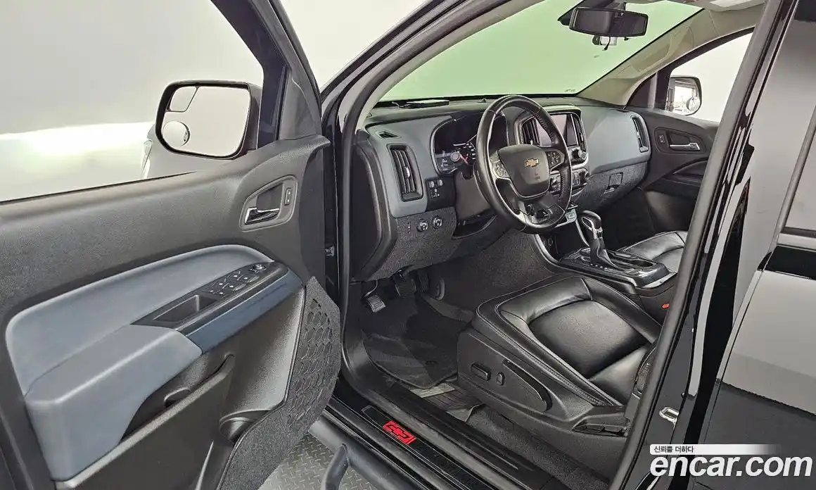 Chevrolet Colorado 2022 3.6 автомат (гидро), фото 10