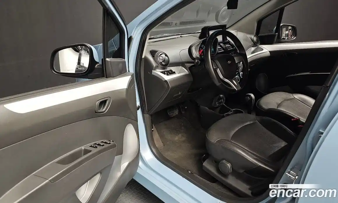 Chevrolet Spark 2015 1.0 автомат (гидро), фото 11
