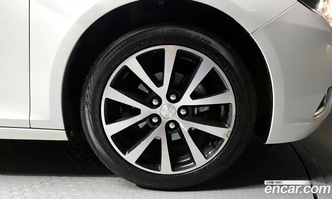 Chevrolet Malibu 2013 2.0 автомат (гидро), фото 33