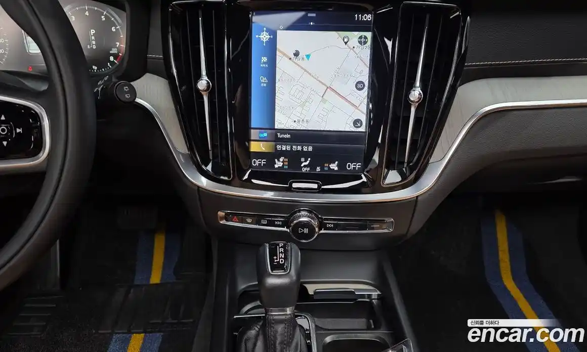 Volvo V60 2019 2.0 автомат (гидро), фото 21