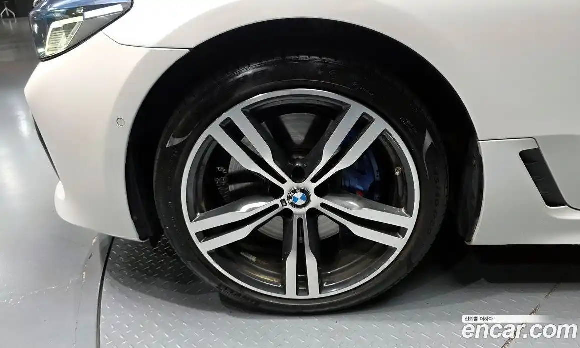 BMW 6-Series 2023 3.0 гидро, фото 5