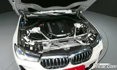 BMW 6-Series 2023 3.0 гидро, миниатюра 6