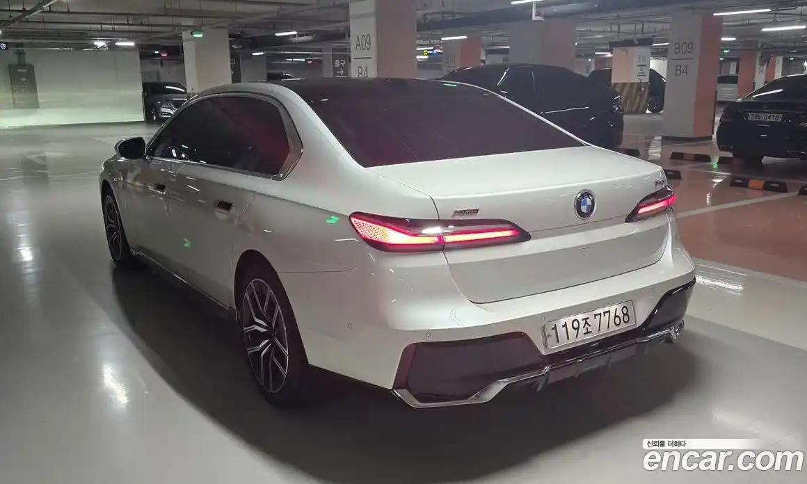 BMW 7 серия 2025 3.0 автомат (гидро), фото 2