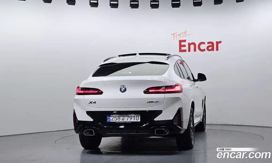 BMW X4 2023 2.0 гидро, фото 4