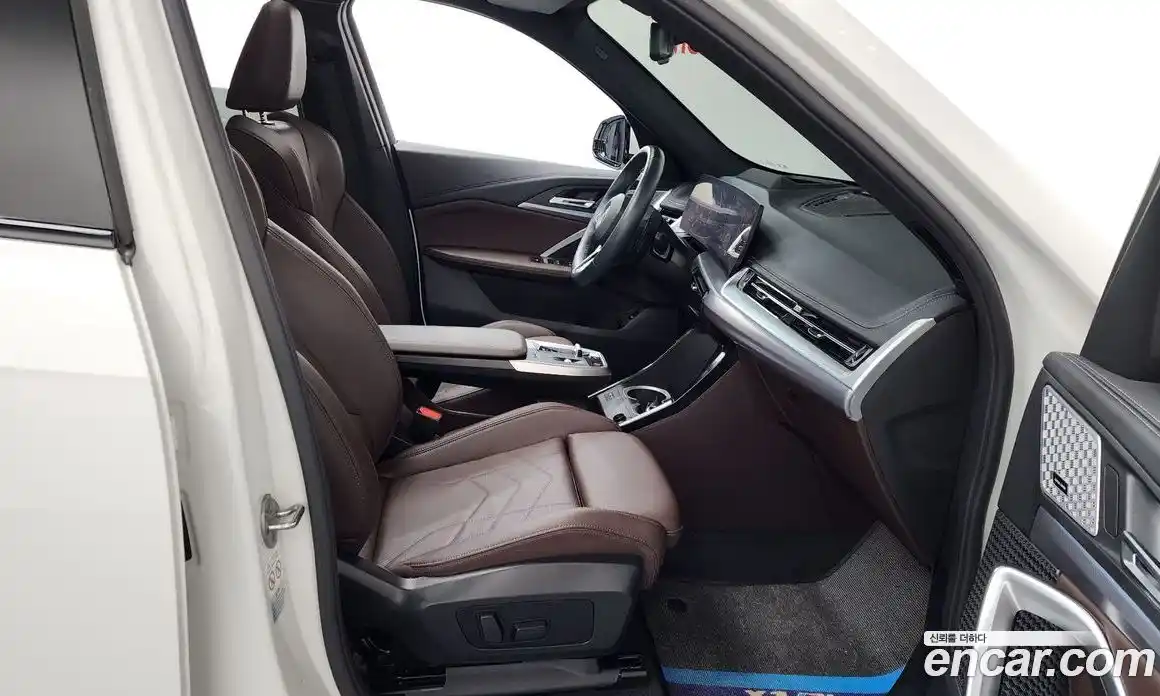 BMW X1 2024 2.0 гидро, фото 16