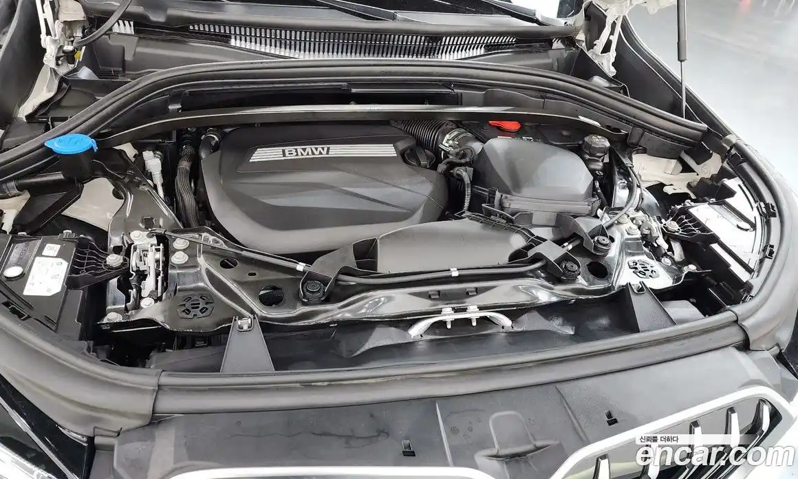 BMW X1 2024 2.0 гидро, фото 6