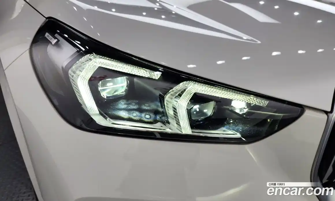 BMW X1 2024 2.0 гидро, фото 8