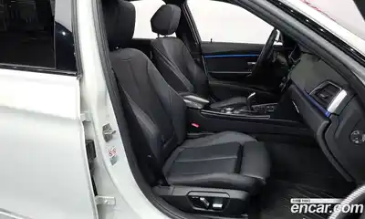 BMW 3-Series 2018 2.0 гидро, миниатюра 11