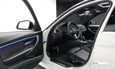 BMW 3-Series 2018 2.0 гидро, миниатюра 10