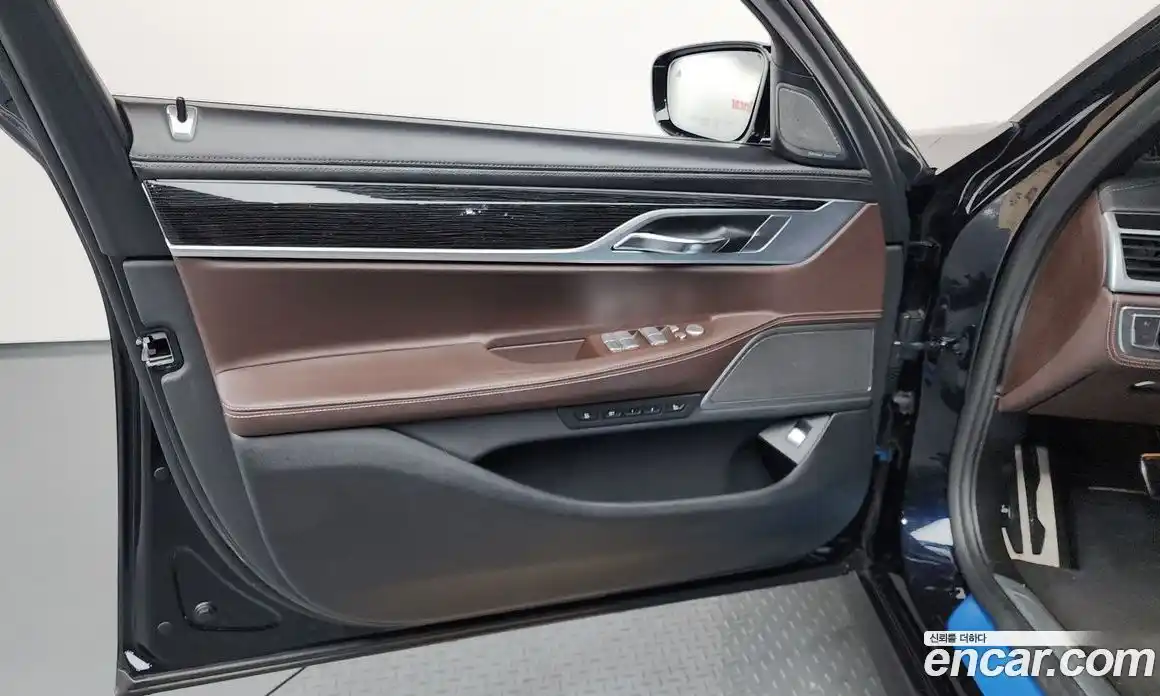 BMW 7 серия 2018 3.0 автомат (гидро), фото 14