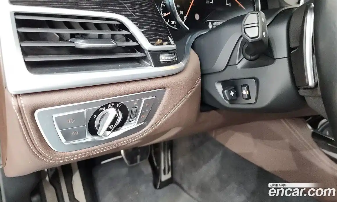 BMW 7 серия 2018 3.0 автомат (гидро), фото 27