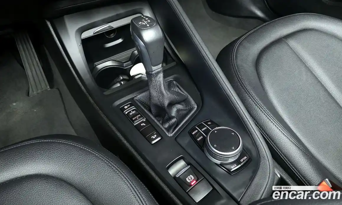 BMW X1 2017 2.0 гидро, фото 12