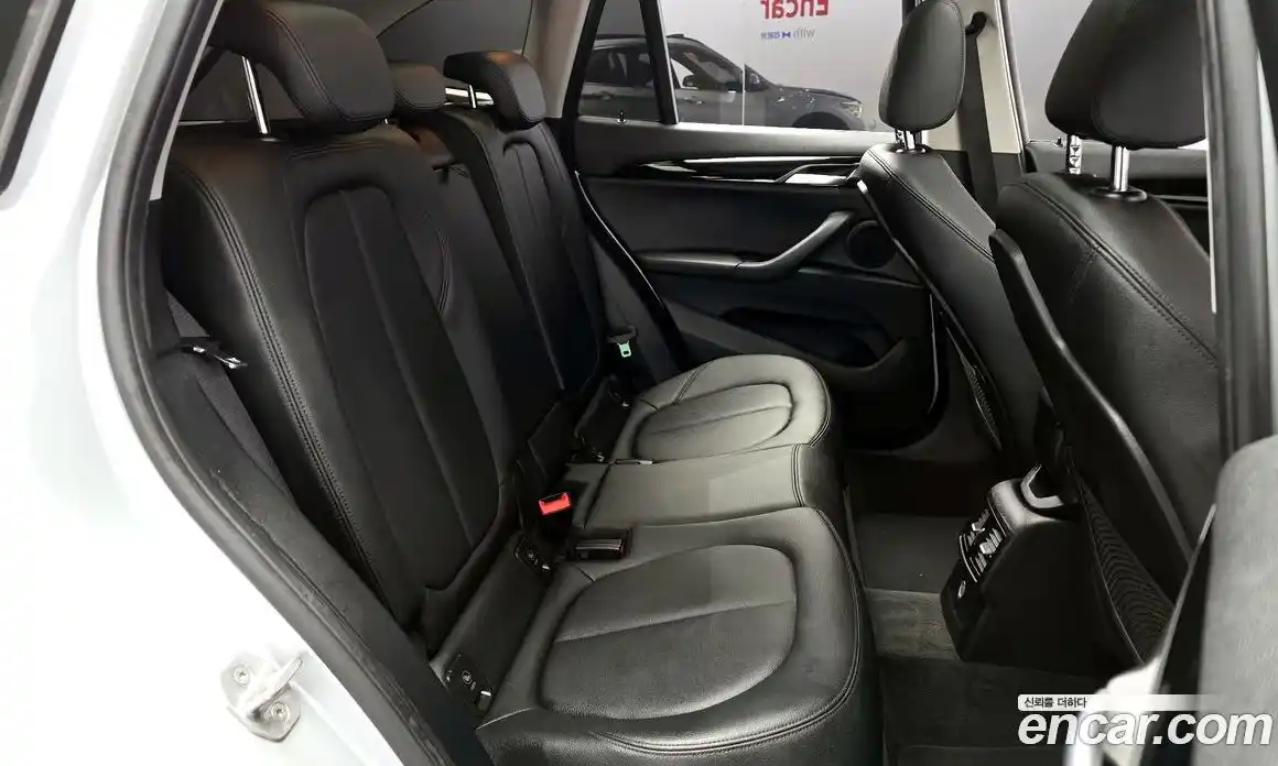 BMW X1 2017 2.0 гидро, фото 17