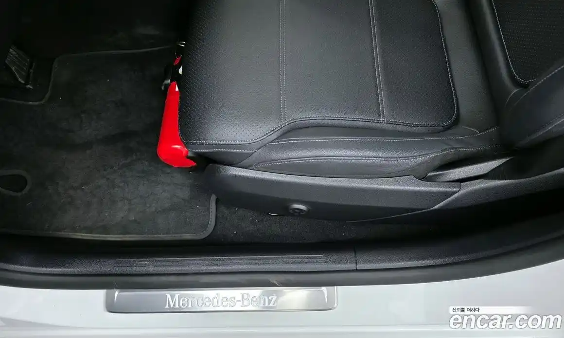 Mercedes-Benz C-Class 2025 2.0 гидро, фото 16