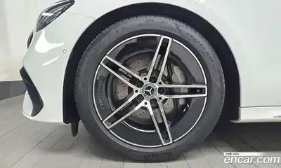 Mercedes-Benz E-Class 2025 2.0 гидро, миниатюра 5