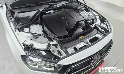 Mercedes-Benz E-Class 2025 2.0 гидро, миниатюра 6