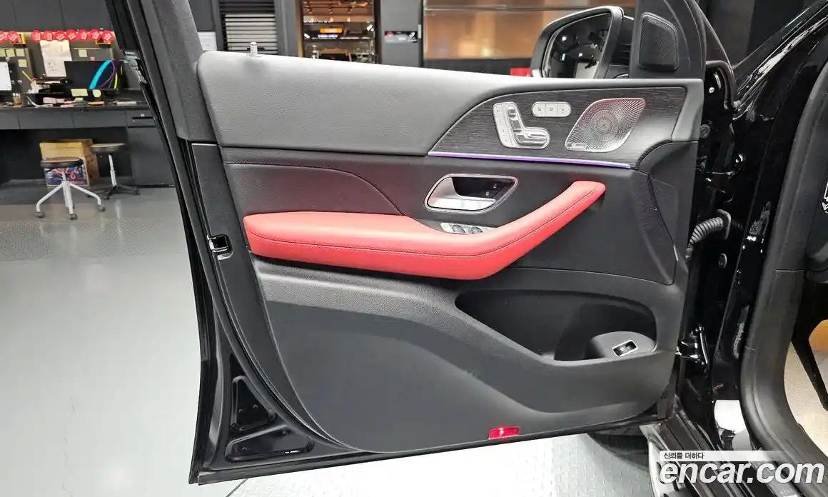 Mercedes-Benz GLE-Class 2025 3.0 гидро, фото 14