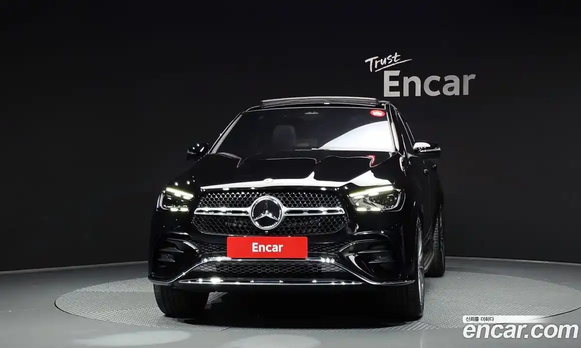 Mercedes-Benz GLE-Class 2025 3.0 гидро, фото 3