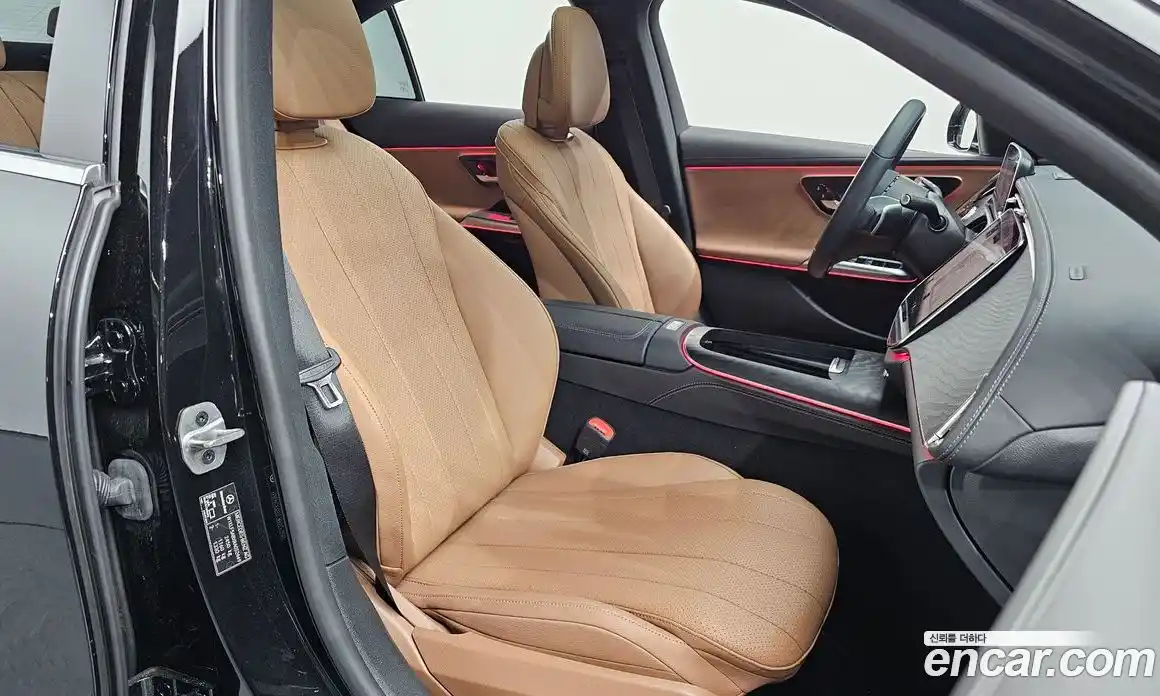 Mercedes-Benz E-Class 2024 2.0 гидро, фото 17