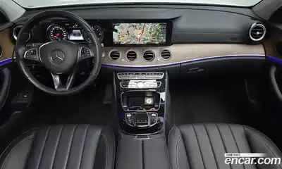 Mercedes-Benz E-Class 2017 1.9 автомат (гидро), миниатюра 9