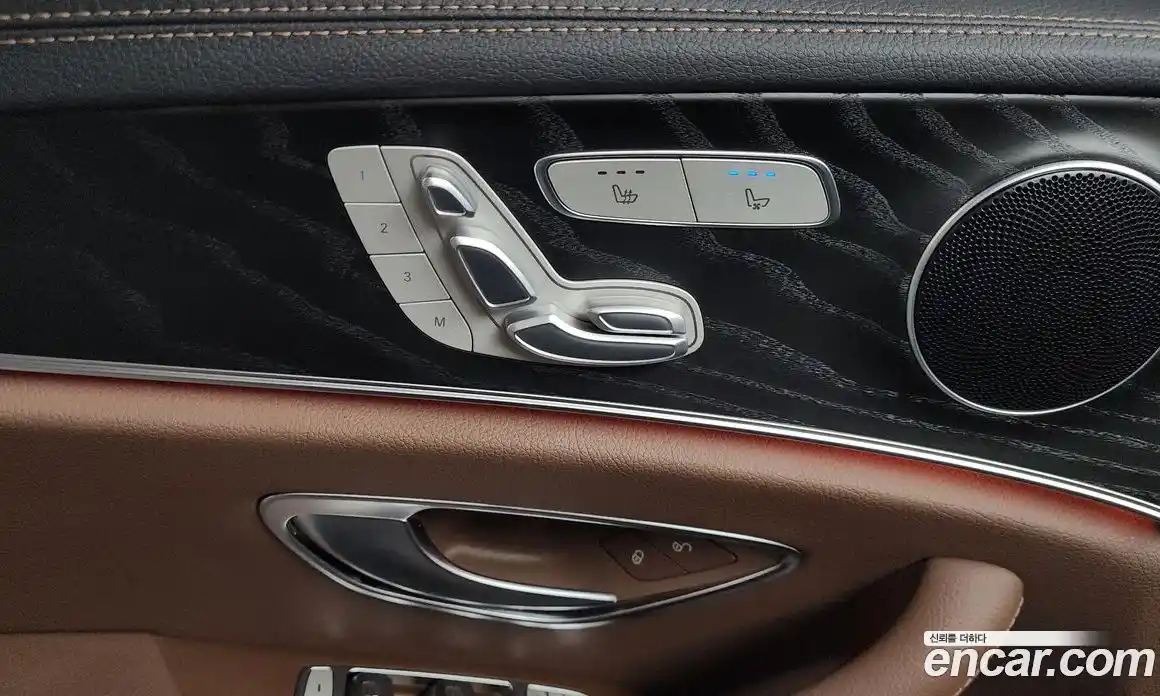 Mercedes-Benz E-Class 2023 2.0 гидро, фото 26