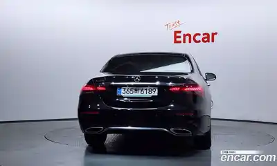 Mercedes-Benz E-Class 2023 2.0 гидро, миниатюра 4