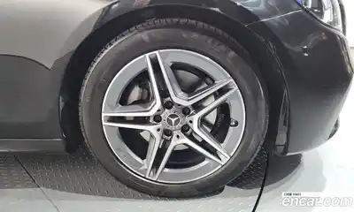 Mercedes-Benz E-Class 2023 2.0 гидро, миниатюра 5