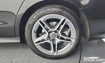 Mercedes-Benz E-Class 2023 2.0 гидро, миниатюра 7