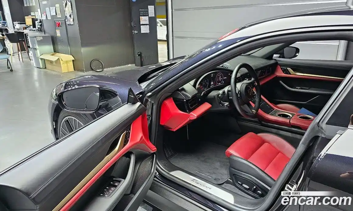 Porsche Taycan 2024 0.1 автомат (гидро), фото 13