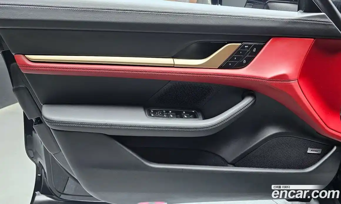 Porsche Taycan 2024 0.1 автомат (гидро), фото 14