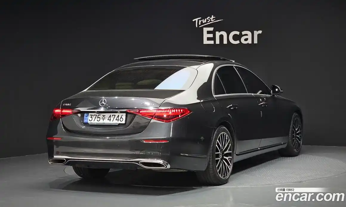 Mercedes-Benz S-Class 2022 4.0 гидро, фото 2