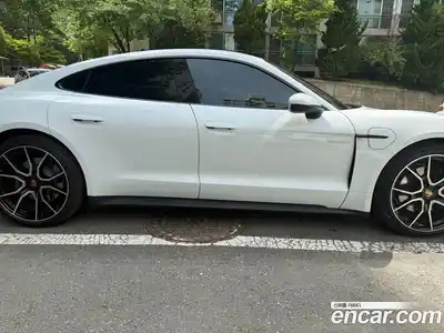Porsche Taycan 2025 автомат (гидро), миниатюра 7