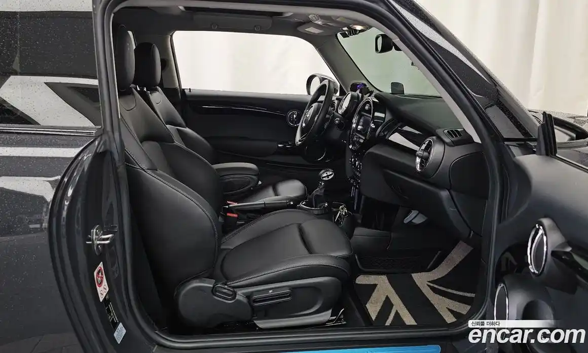 Mini Cooper 2016 2.0 автомат (гидро), фото 11