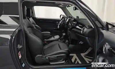 Mini Cooper 2016 2.0 автомат (гидро), миниатюра 11