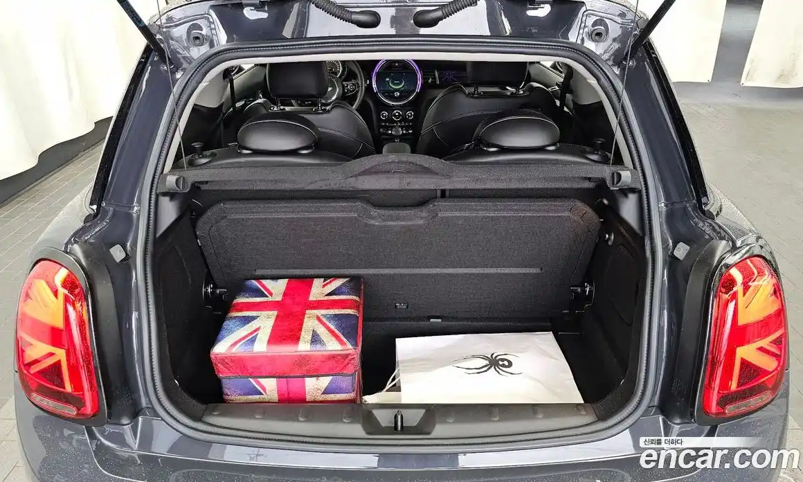 Mini Cooper 2016 2.0 автомат (гидро), фото 20